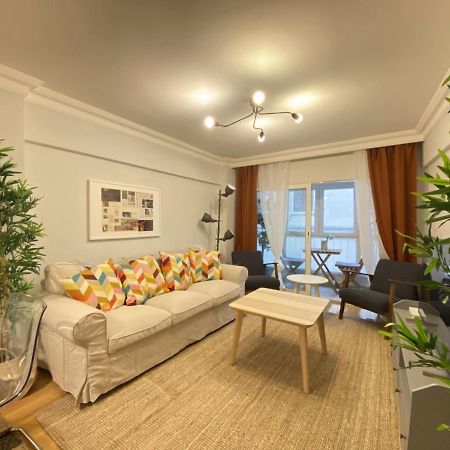 شقة Charming And Central Flat With Balcony In Beyoglu اسطنبول المظهر الخارجي الصورة