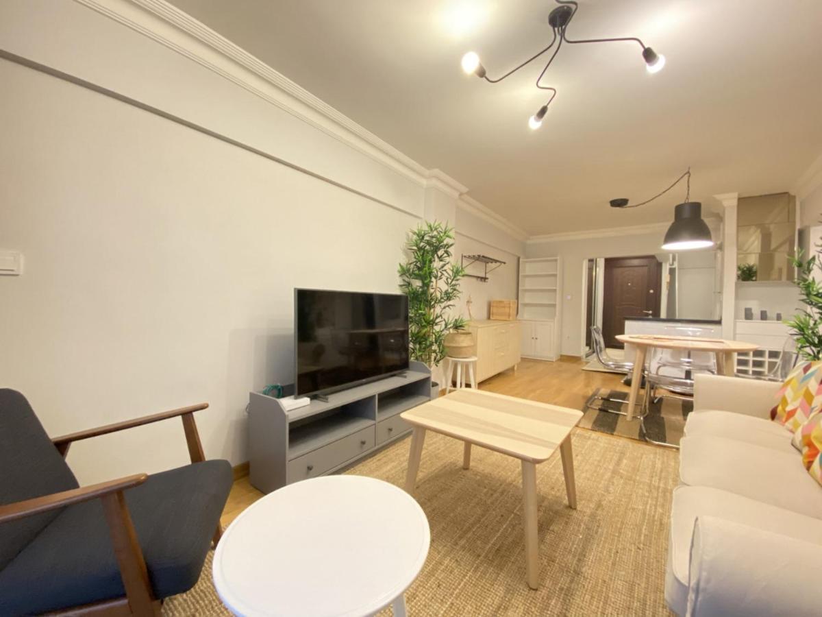 شقة Charming And Central Flat With Balcony In Beyoglu اسطنبول المظهر الخارجي الصورة