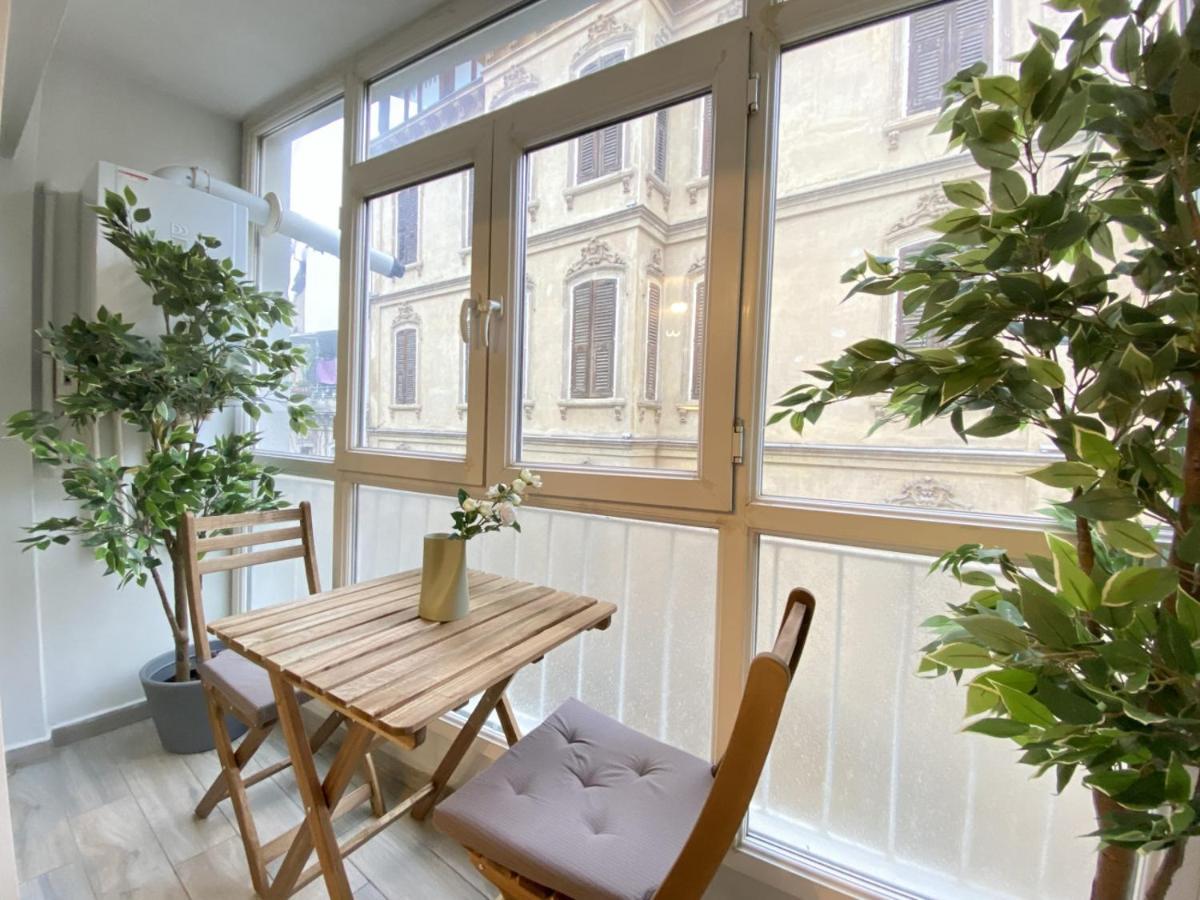 شقة Charming And Central Flat With Balcony In Beyoglu اسطنبول المظهر الخارجي الصورة